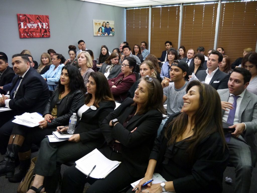 Custom Sales Training For Your Organization In Your Office Paul Argueta Sales Trainer 3